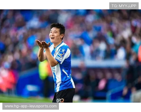 巴萨防线漏洞百出，布鲁日疯狂进攻逼平巴萨，巴萨布教授是谁